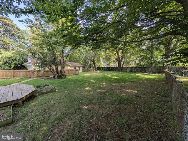 2853 FAIRMONT ST, Falls Church, VA 22042