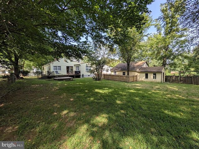 2853 FAIRMONT ST, Falls Church, VA 22042