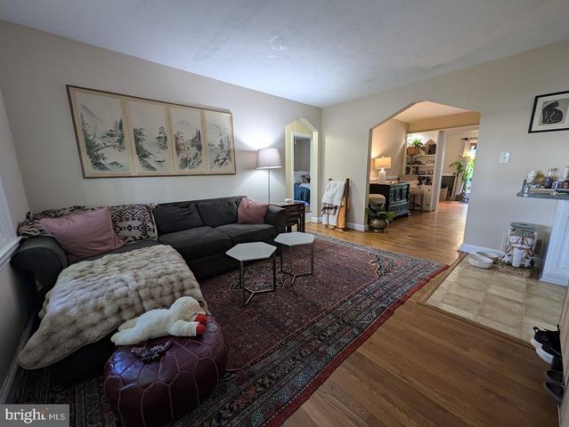 2853 FAIRMONT ST, Falls Church, VA 22042