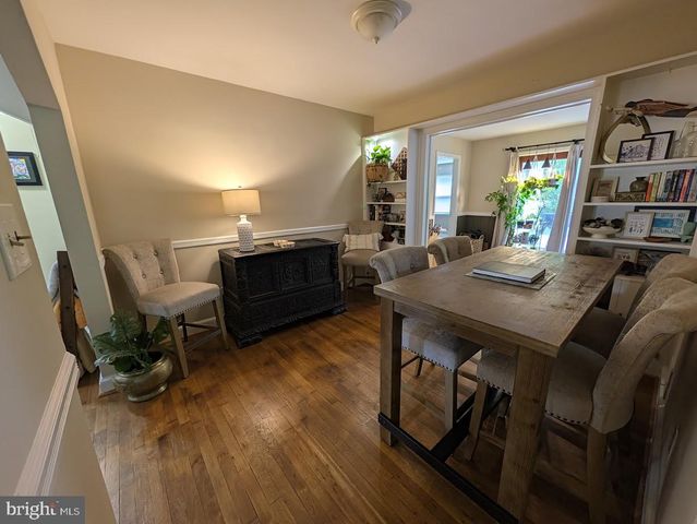 2853 FAIRMONT ST, Falls Church, VA 22042