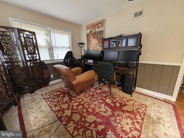 2853 FAIRMONT ST, Falls Church, VA 22042