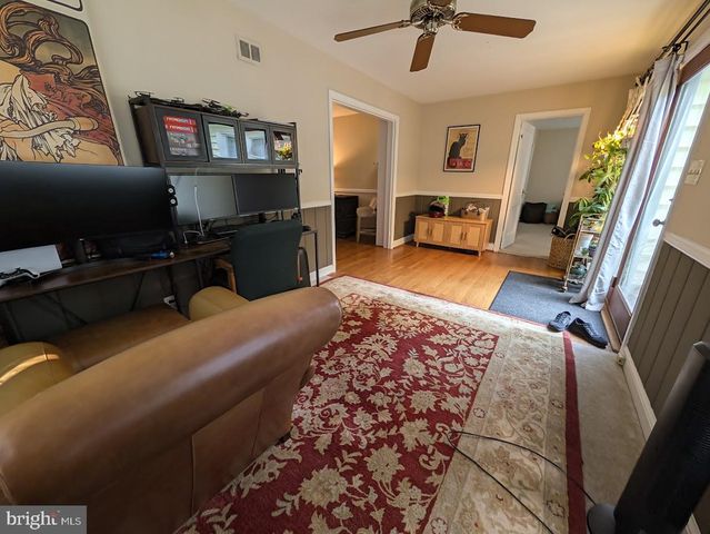 2853 FAIRMONT ST, Falls Church, VA 22042