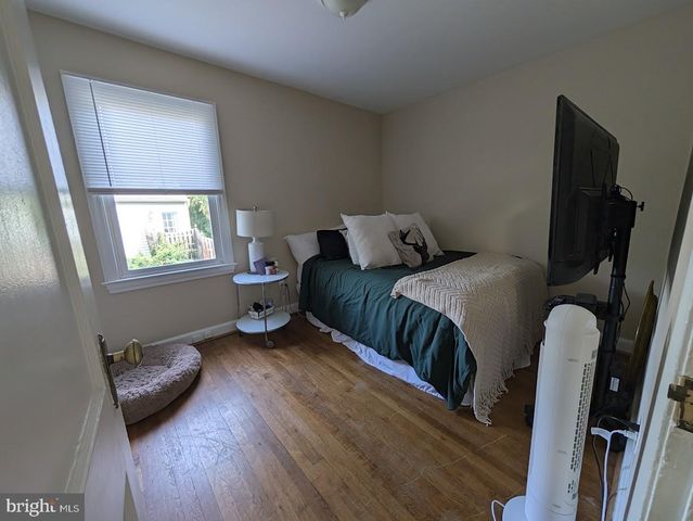 2853 FAIRMONT ST, Falls Church, VA 22042