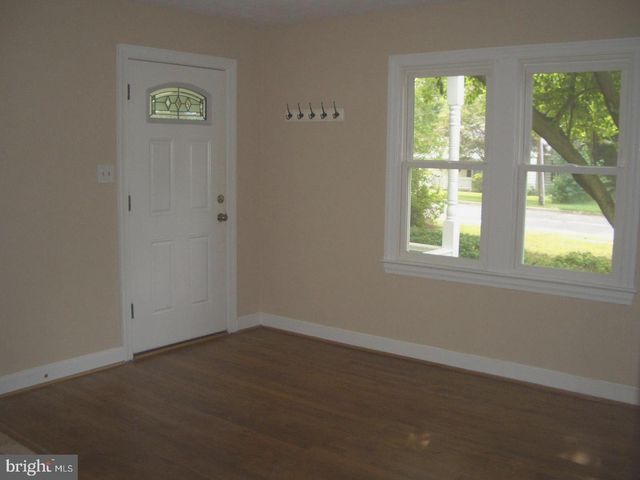 2853 FAIRMONT ST, Falls Church, VA 22042