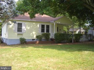 2853 FAIRMONT ST, Falls Church, VA 22042