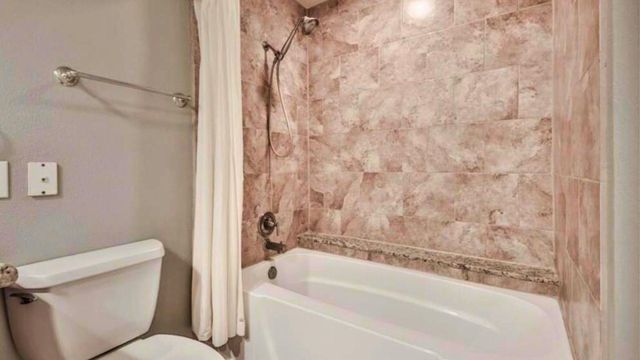 2400 Mccue Road 452, Houston, TX 77056