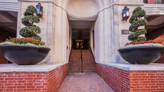 2400 Mccue Road 452, Houston, TX 77056