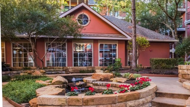 2400 Mccue Road 452, Houston, TX 77056