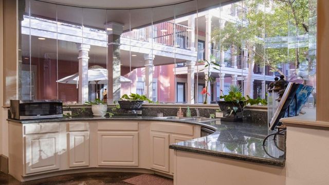 2400 Mccue Road 452, Houston, TX 77056