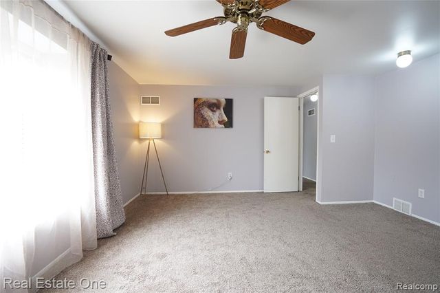 29612 City Center Drive 1, Warren, MI 48093