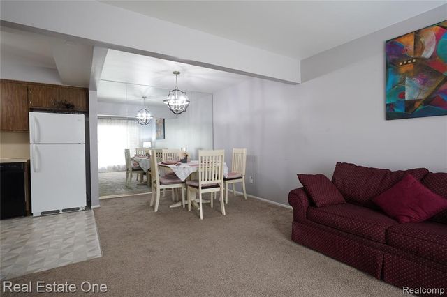 29612 City Center Drive 1, Warren, MI 48093