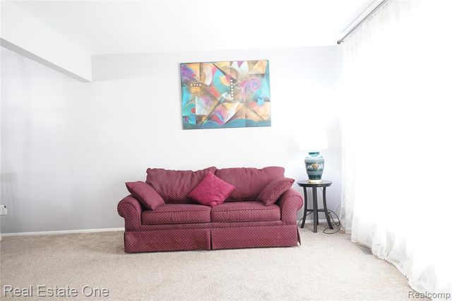 29612 City Center Drive 1, Warren, MI 48093