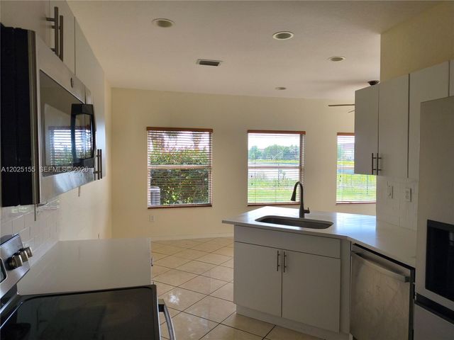 1645 SE 20th Rd 1645, Homestead, FL 33035