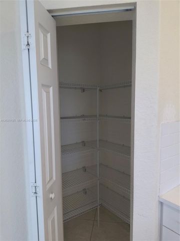 1645 SE 20th Rd 1645, Homestead, FL 33035