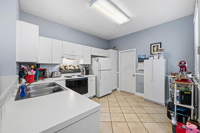 2185 Salerno Circle, Weston, FL 33327