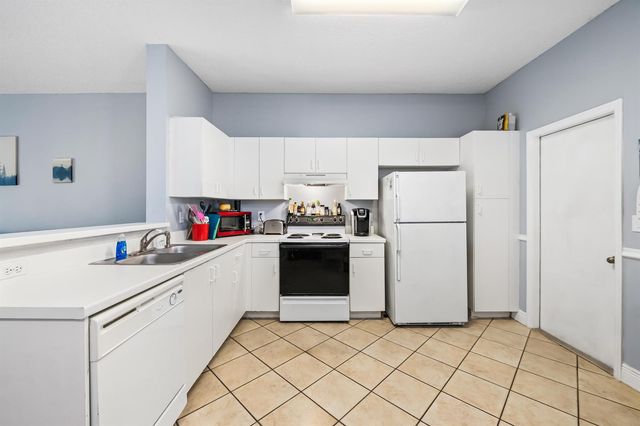 2185 Salerno Circle, Weston, FL 33327