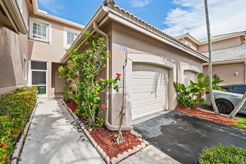 2185 Salerno Circle, Weston, FL 33327