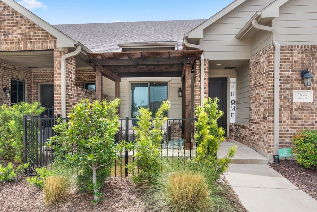2644 Chardonnay Court, Grand Prairie, TX 75054 — photo 3