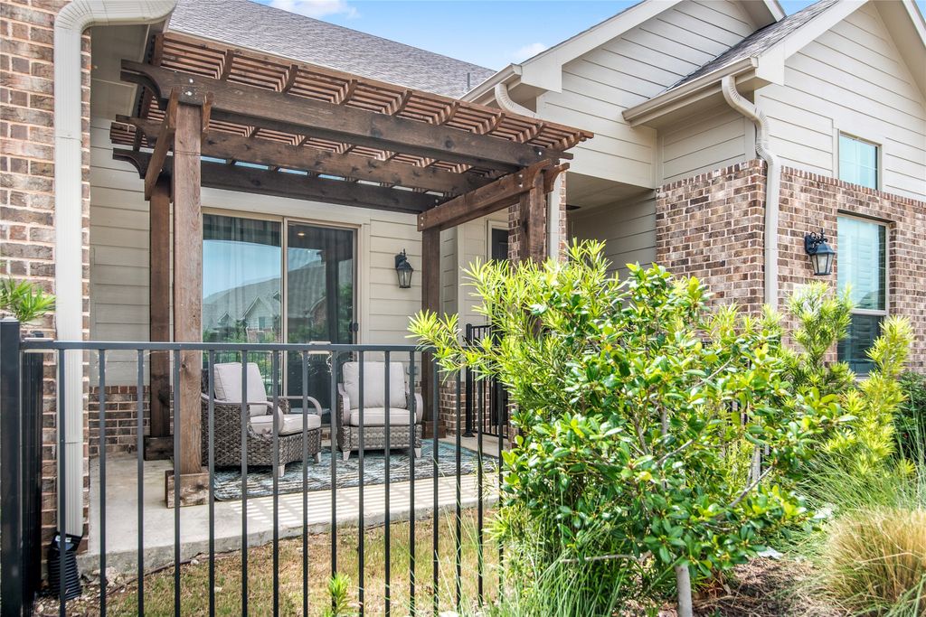 2644 Chardonnay Court, Grand Prairie, TX 75054 — photo 4
