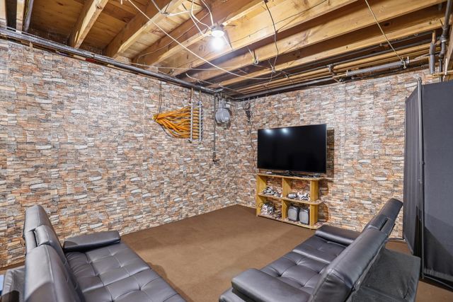 10 Todd Road, Nashua, NH 03064