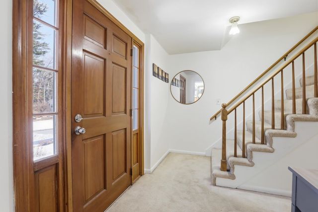 10 Todd Road, Nashua, NH 03064