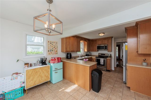 142 E Bridge Street, Berea, OH 44017