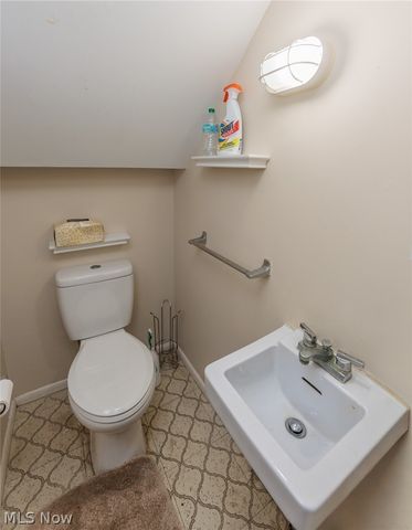 142 E Bridge Street, Berea, OH 44017