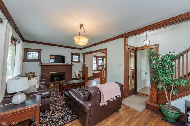 142 E Bridge Street, Berea, OH 44017