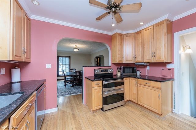 19726 Riverwood Avenue, Rocky River, OH 44116