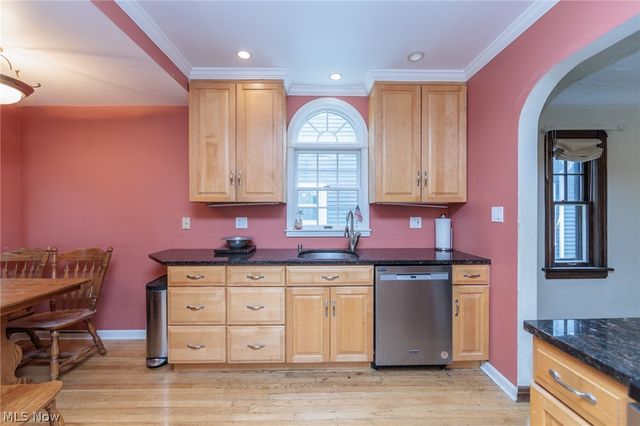 19726 Riverwood Avenue, Rocky River, OH 44116