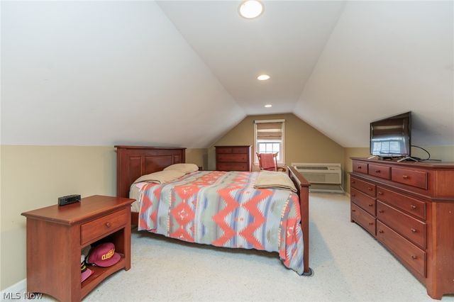 19726 Riverwood Avenue, Rocky River, OH 44116