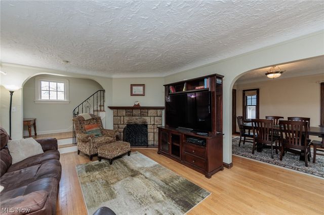 19726 Riverwood Avenue, Rocky River, OH 44116