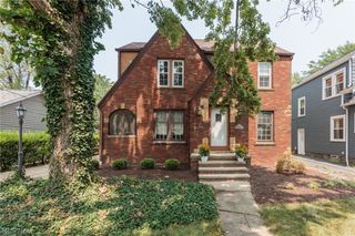 19726 Riverwood Avenue, Rocky River, OH 44116