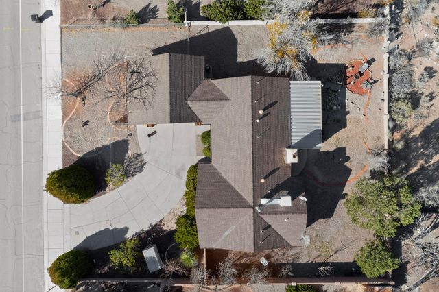 4815 Leon Grande Avenue SE, Rio Rancho, NM 87124