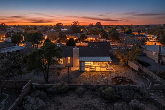 4815 Leon Grande Avenue SE, Rio Rancho, NM 87124