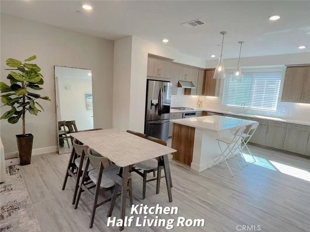 187 Steely, Irvine, CA 92614