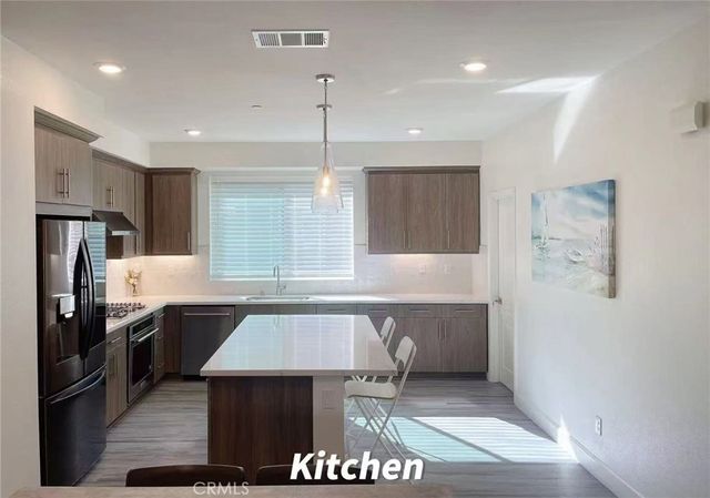 187 Steely, Irvine, CA 92614