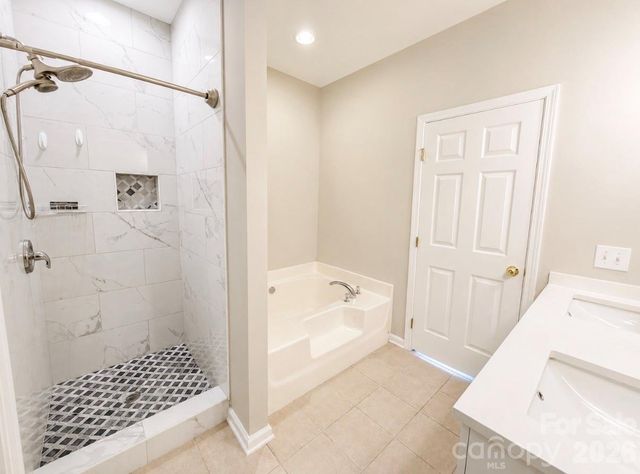 320 Shingleoak Drive, Clover, SC 29710
