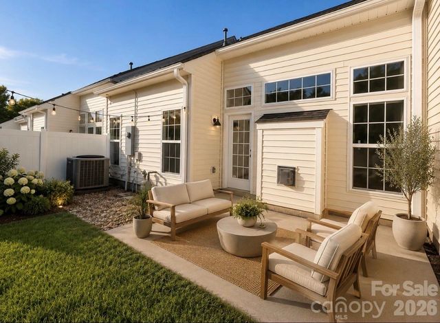 320 Shingleoak Drive, Clover, SC 29710