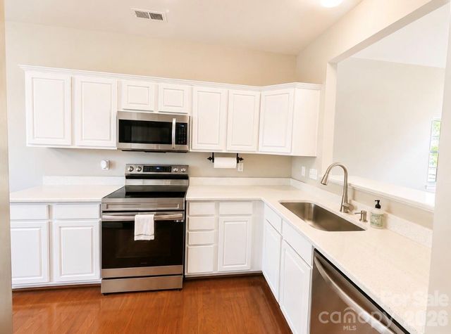 320 Shingleoak Drive, Clover, SC 29710