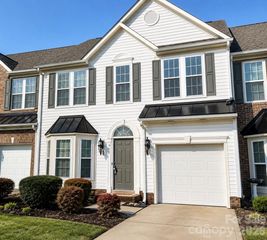 320 Shingleoak Drive, Clover, SC 29710