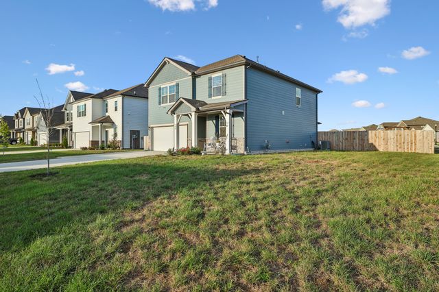500 Forsberg Ct, Lebanon, TN 37087