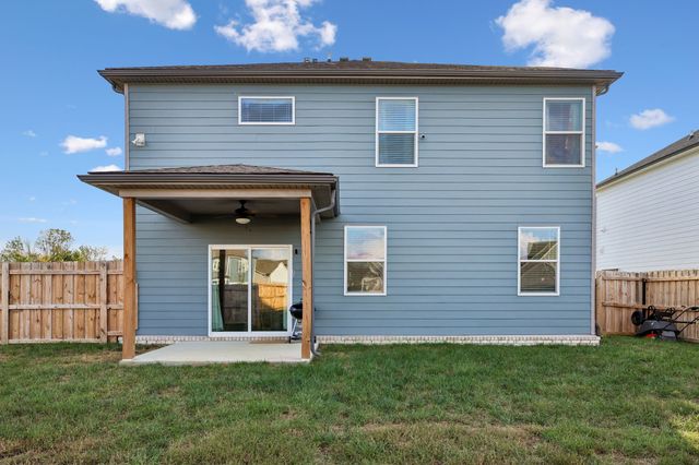 500 Forsberg Ct, Lebanon, TN 37087