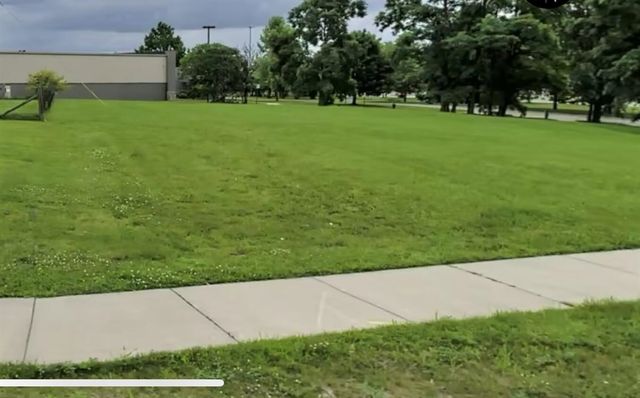 50272 Grand River Avenue, Wixom, MI 48393