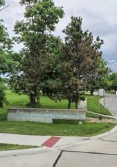 50272 Grand River Avenue, Wixom, MI 48393