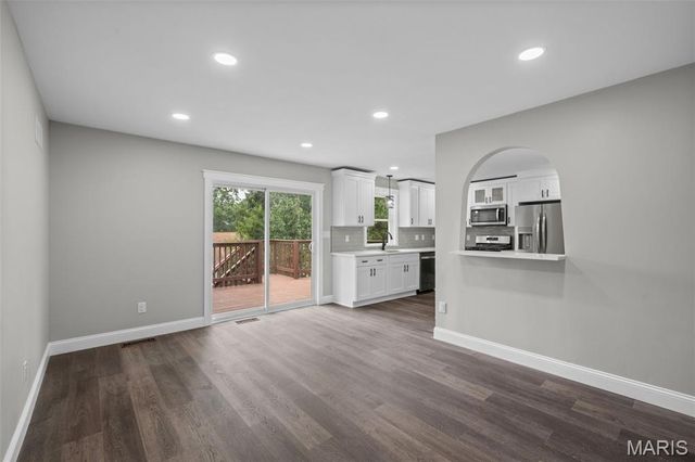 628 Hickory Knoll Court, Ballwin, MO 63021