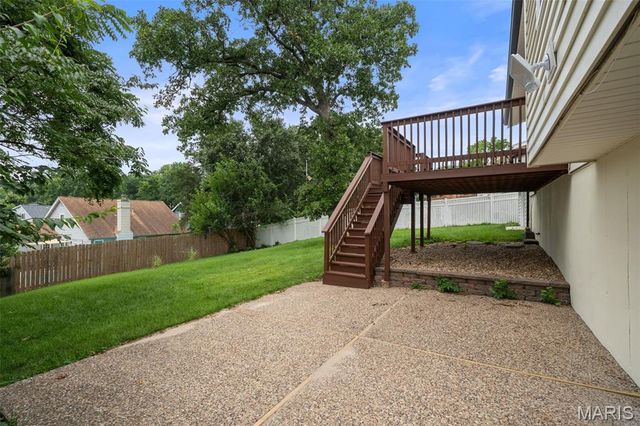 628 Hickory Knoll Court, Ballwin, MO 63021