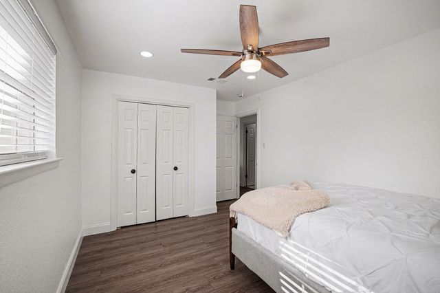 718 E Pecan Street 718, Hurst, TX 76053