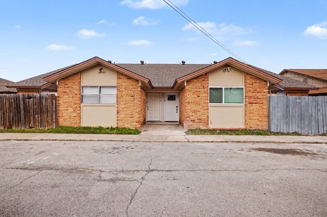 718 E Pecan Street 718, Hurst, TX 76053