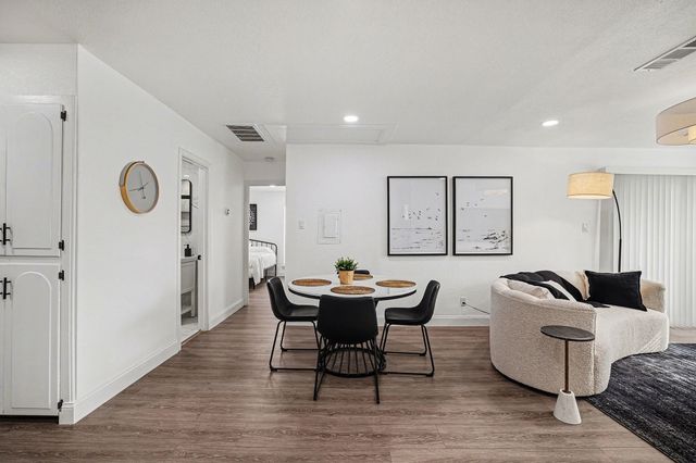 718 E Pecan Street 718, Hurst, TX 76053